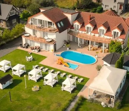 Faltom Bed & Breakfast *